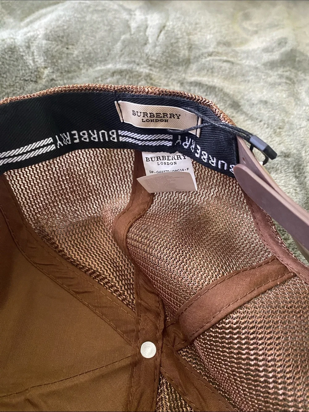 Burberry Beige Black White Plaid Trucker Hat - Picture 5 of 7